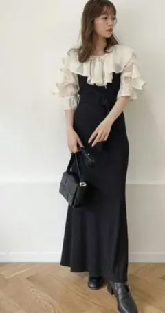 ラッフルカラー付きドッキングカットリブマーメイドワンピース