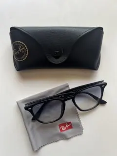 Ray-Ban RB4258-F 601/19 サングラスのサムネイル