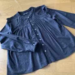 ブラックレース、フリルブラウス