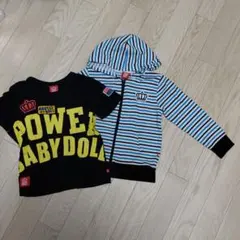 BABYDOLL のフード付きパーカーと T シャツセット。100