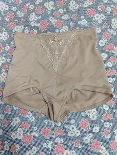 Item thumbnail for item 5d88aa7a-a25e-4ce8-bbec-2f315f508d04