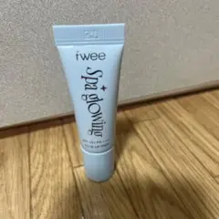 fwee フィースパグロウUVトーンアップベースミニ 02 リッチグロウ