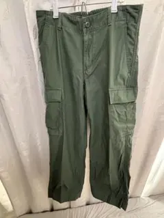 【12月までの販売】 UNIQLO オリーブグリーン カーゴパンツ M