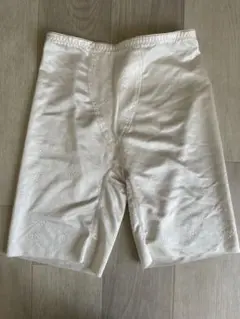 ワコールwingガードル ベージュ サイズ64