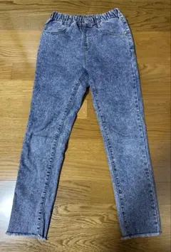 スリムフィット デニムパンツ　サイズ150