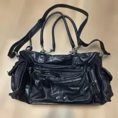 MAISON GILFY（メゾンギルフィー）ブラックレザーショルダーバッグのサムネイル