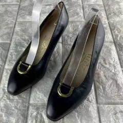 未使用 24.5 サルヴァトーレフェラガモ パンプス ガンチーニ ゴールド金具