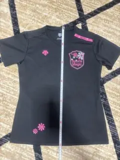 Sports Magic 黒 Vネックシャツ M