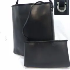 フェラガモ ワンショルダーバッグ レザー×ビニール A4可 黒 ガンチーニ