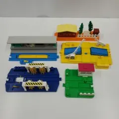 No.A-606　プラレール　駅など　６点セット　まとめ売り