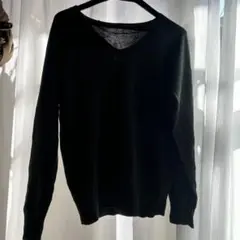 GU グリーン Vネック セーター M
