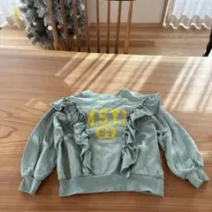 M.S.Y.I. 84 フリル付きグリーントレーナー