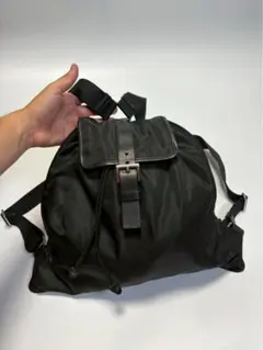PRADA ブラック バックパック　リュック　ナイロンのサムネイル