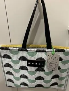 marni畳みマーケットバッグのサムネイル