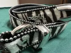 Item thumbnail for item ee7be71e-3e51-4e2b-88ef-4543d77d18fc