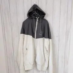 Nike ナイロンジャケット フード付き グレー/ホワイト
