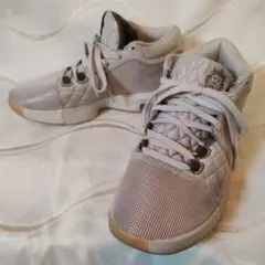 Item thumbnail for item 7cd5b300-0cfa-48ab-bd3c-f44ccb8b316e