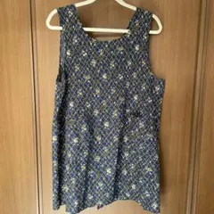 Sofia Valentino ネイビー花柄エプロン