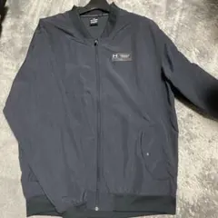 Under Armour ブラック　ジャンパー