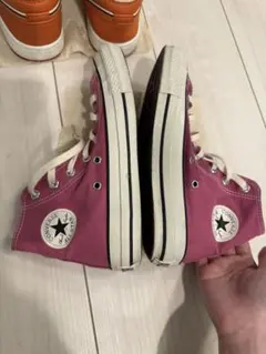 コンバース CONVERSE ピンク ハイカット スニーカーのサムネイル