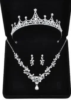 ブライダルアクセサリーセット ティアラ ネックレス ピアス　3点セット　シルバー