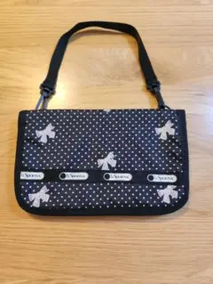 Item thumbnail for item 82648063-4dc6-4aca-a450-68e76a768a40