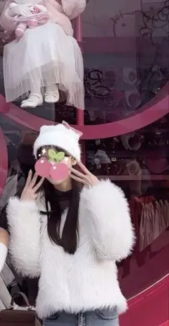 ハローキティ　キティちゃん　ニット帽　USJ ユニバ