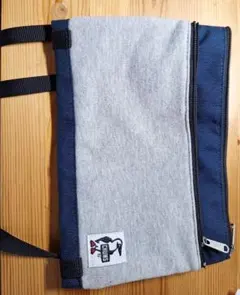 chumsショルダーバック