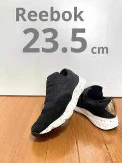 【Reebok】希少スリッポン 23.5 黒 スエード スニーカー ゴールド