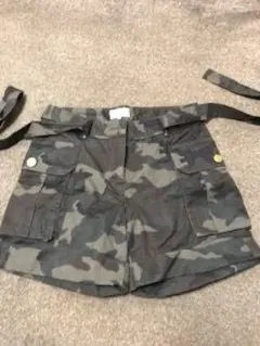 迷彩柄ショートパンツ