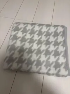 千鳥格子柄　ブランケット 70x120cm グレー