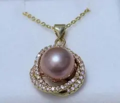 ラベンダーパールとクリスタルのネックレス