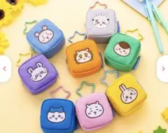 ちいかわ　カラビナつき刺繍スクエアミニポーチ　全8種セット