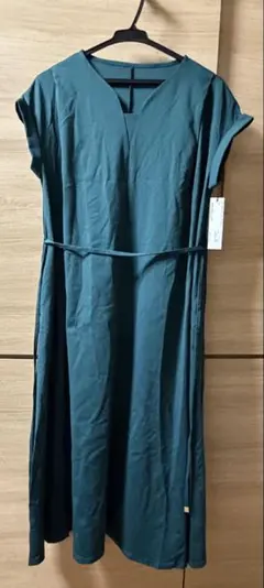 ダークグリーン 半袖 ロングワンピース