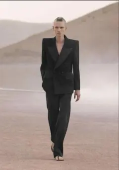 63万 23SS サンローラン パリ シルク スモーキングジャケット 46 2100020000024552-1.jpg