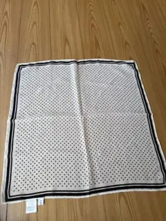 レプシィム　ドット柄アイボリースカーフ