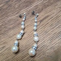 ピアス パール　ラインストーン　 結婚式 揺れる