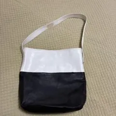Y's ワイズ ショルダーバッグ がま口 レザーポーチ ミニバッグ 黒