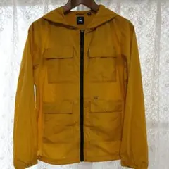 UNIQLO UNDERCOVER ナイロンパーカー 150cm UU