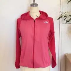 美品THE NORTH FACEノースフェイスピンクマウンテンパーカーランニング