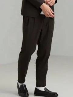 ユナイテッドアローズ テーパードシルエットカジュアルパンツ