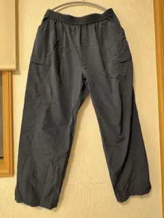 Beams ナイロンパンツ　ネイビー