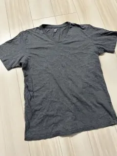 グレー Tシャツ
