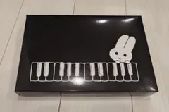 Item thumbnail for item 6e30f704-571b-4c33-9caf-61359b49a2b6