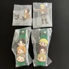 進撃の巨人グッズ　ぽこっとチャーム＆アクリルスタンド