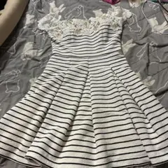 美品BEYOND IRMA ボーダー柄 ビジュー装飾 ミニドレス