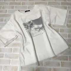 レディース　ホワイト グラフィックプリント Tシャツ チュール半袖　L