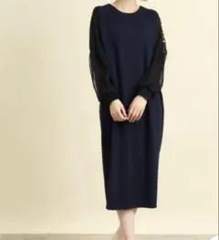 グローブ　存在感ある出で立ち　配色レース袖ワンピース　Mサイズ　ブルー