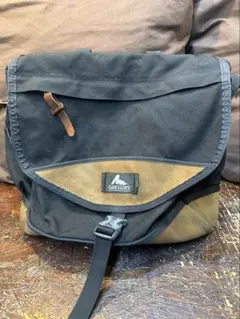 GREGORY グレゴリー　メッセンジャーバッグ　レザーボトム　ブラック