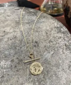 AZLEE 18KYG GODDESS SMALL DIA BARコインチャーム